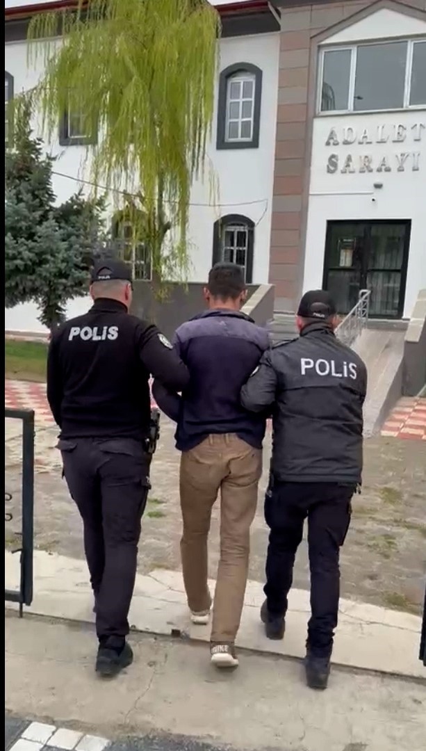 Gemerek’te Uyuşturucu Operasyonu: Aranan Şahıs Yakalandı