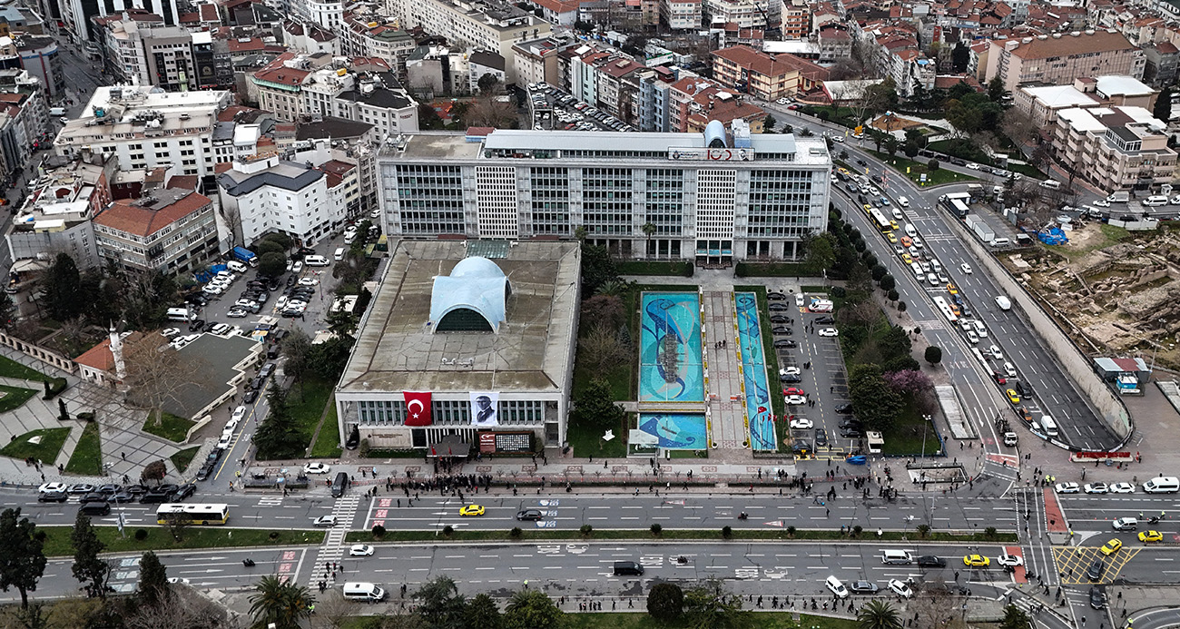 İddianamede paraların yurt dışına nasıl götürüldüğüne ilişkin ifadelere yer verildi