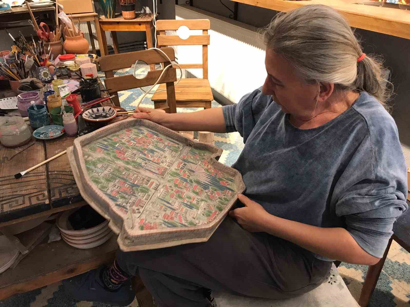 İznik’ten Vatikan’a Kültürel Köprü: Usta Çini Sanatçısının Eseri Papa’ya Sunulacak