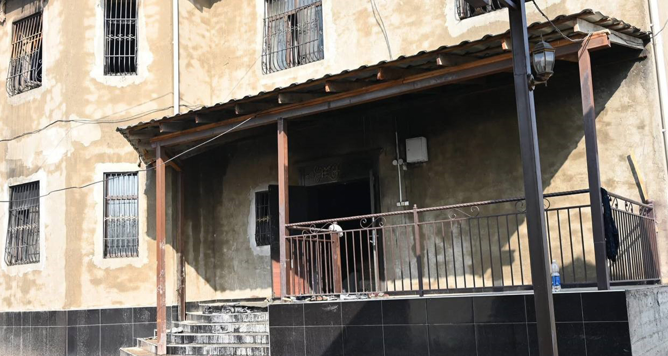 Kazakistan’da Trajik Ev Yangını: 12 Kişi Hayatını Kaybetti