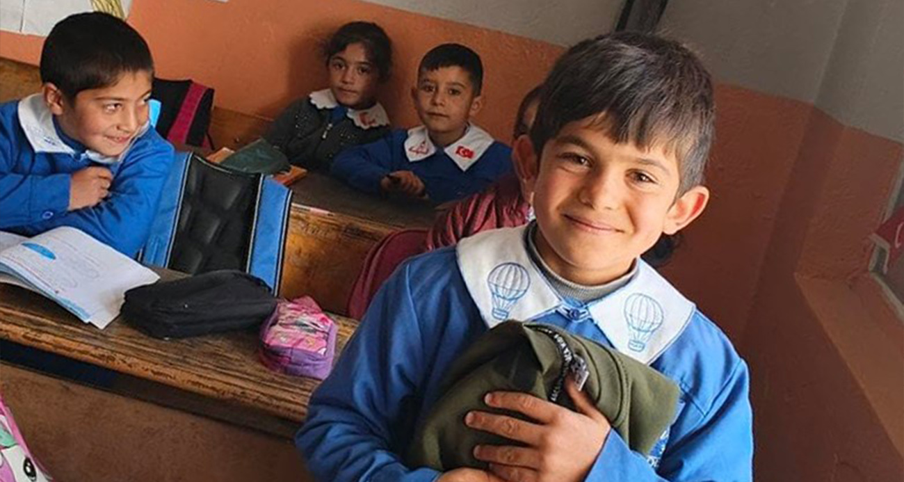 Köy Okulu Öğrencisine Unutulmaz Doğum Günü Sürprizi