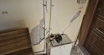 Sındırgı’da Depremzedelerin Yaşadıkları Zorluklar ve Dayanışma Ruhu