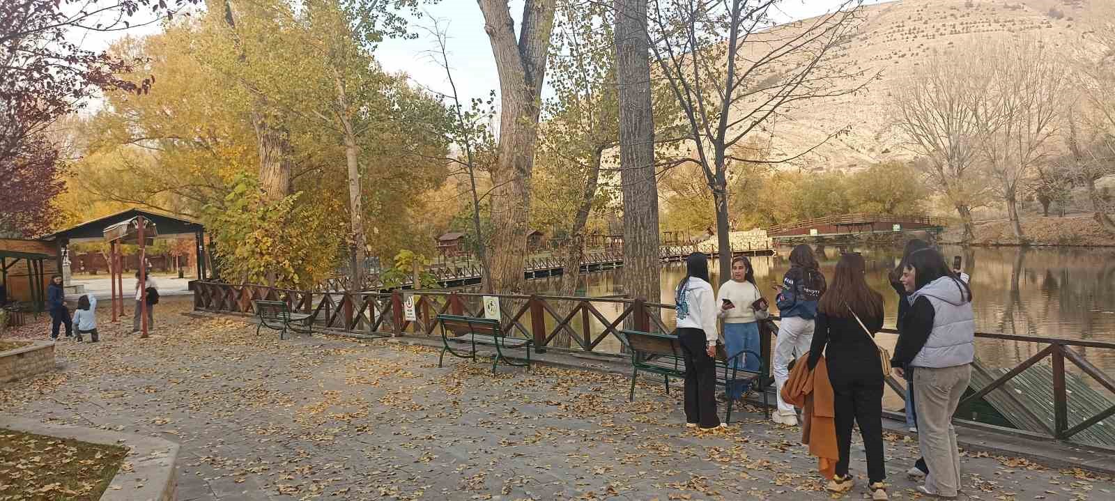 Sivas’ın Göz Alıcı Gökpınar Gölü, Malatyalı Öğrencilere Ev Sahipliği Yaptı