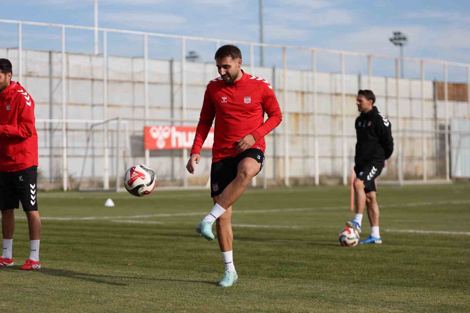 Sivasspor Boluspor Maçı İçin Hazırlıklarını Sürdürüyor