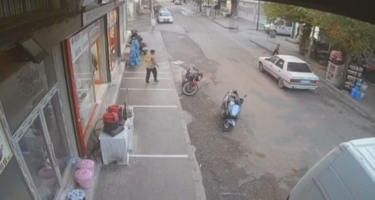 Siverek’te Trafik Kazası: Çocuk Çarpmanın Ardından Ayağa Kalkıp Kaçtı