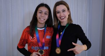 Adanalı Anne ve Kızı, Dünya Hafıza Şampiyonası’nda Türkiye’yi Gürürle Temsil Ettiler