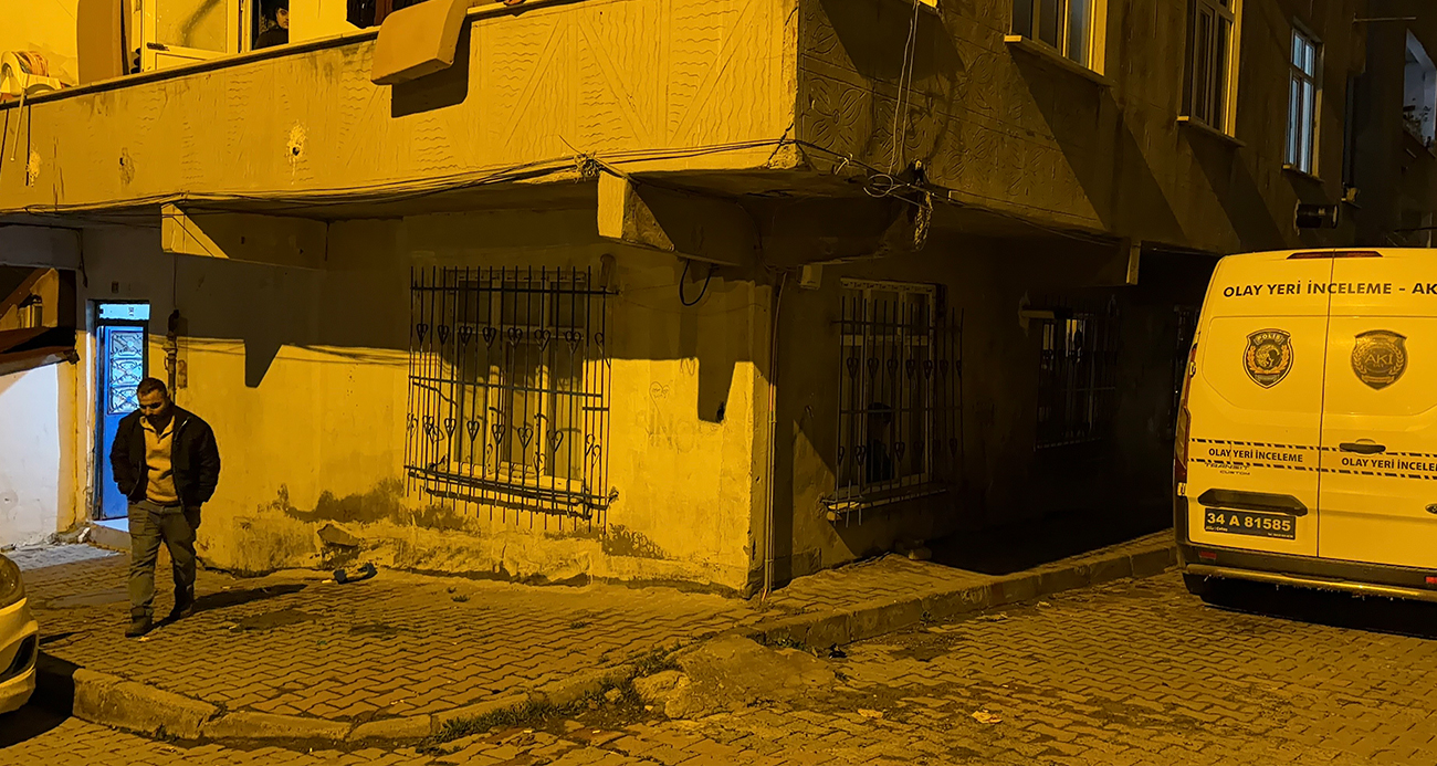 Arnavutköy’de Aileye Silahlı Gasp: Değerli Eşyalar Çalındı, Çocuk ve Anne Darp Edildi