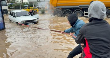 Bodrum’da Ani Sel Baskını: Sokaklar Sular Altında