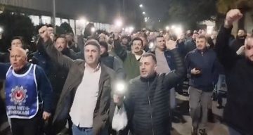 Bursa Bosch Fabrikası’nda Işıklarla Protesto
