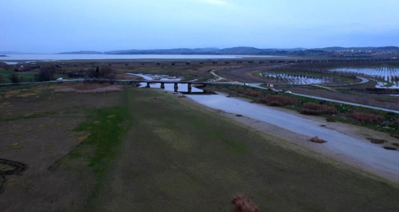 Büyükçekmece Gölü’nde Su Seviyeleri Alarm Veriyor