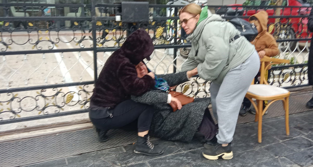 Düzce’de Kuyumcu Mağdurları Eylem Yaptı: Yaşlı Kadın Fenalaştı