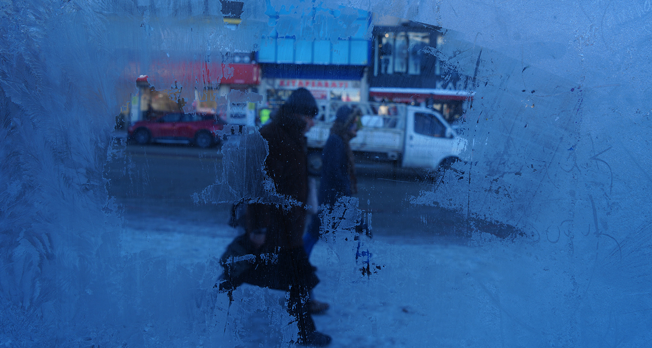 Erzurum’da Kış Çetin Geçiyor: Çeşmeler ve Şadırvanlar Buz Tuttu