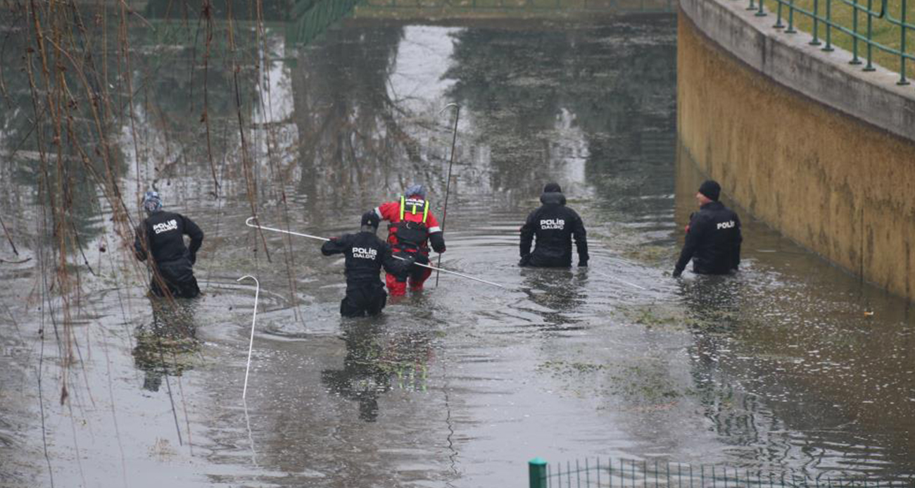 Eskişehir’de Kayıp Öğretmenin Cesedi Porsuk Çayı’nda Bulundu
