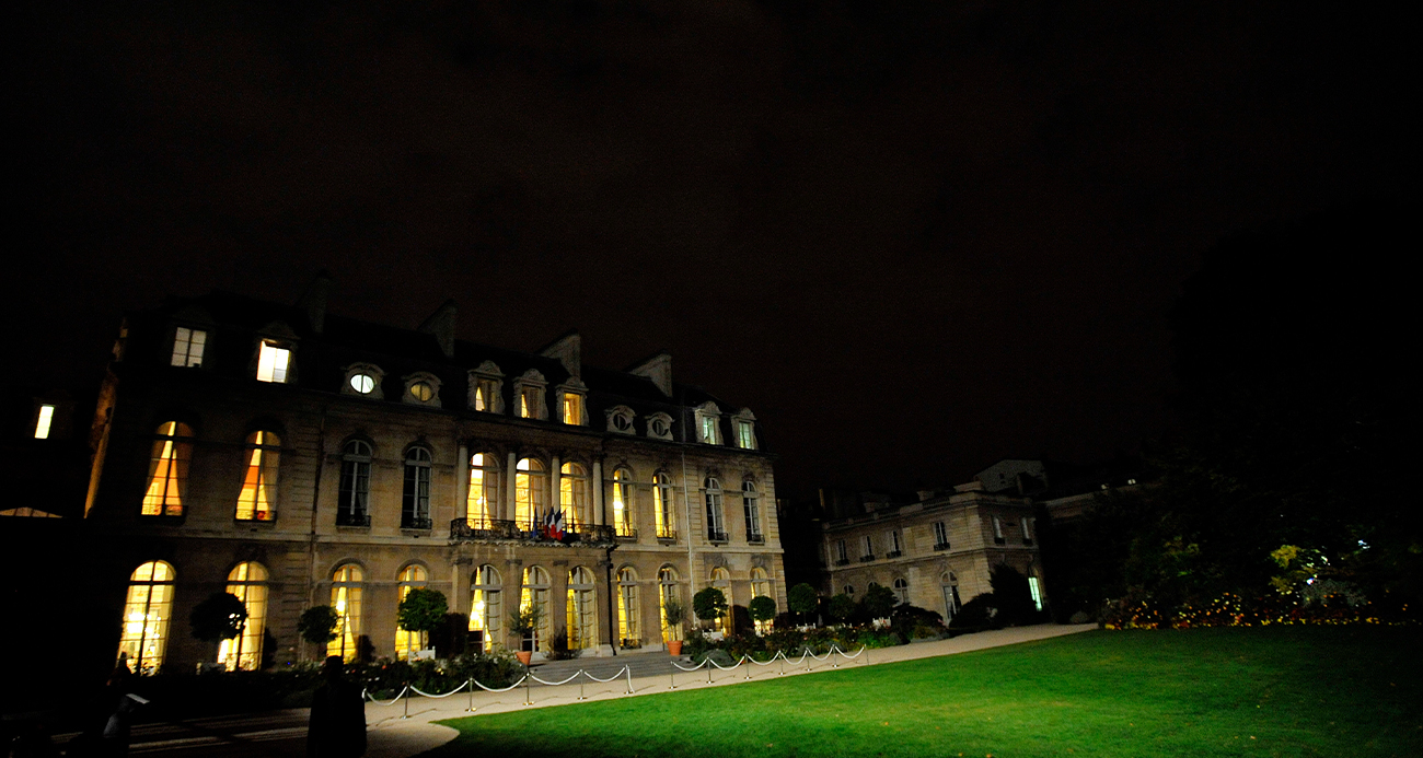 Fransa Elysee Sarayı’nda Porselen Hırsızlığı: Üç Kişi Gözaltında