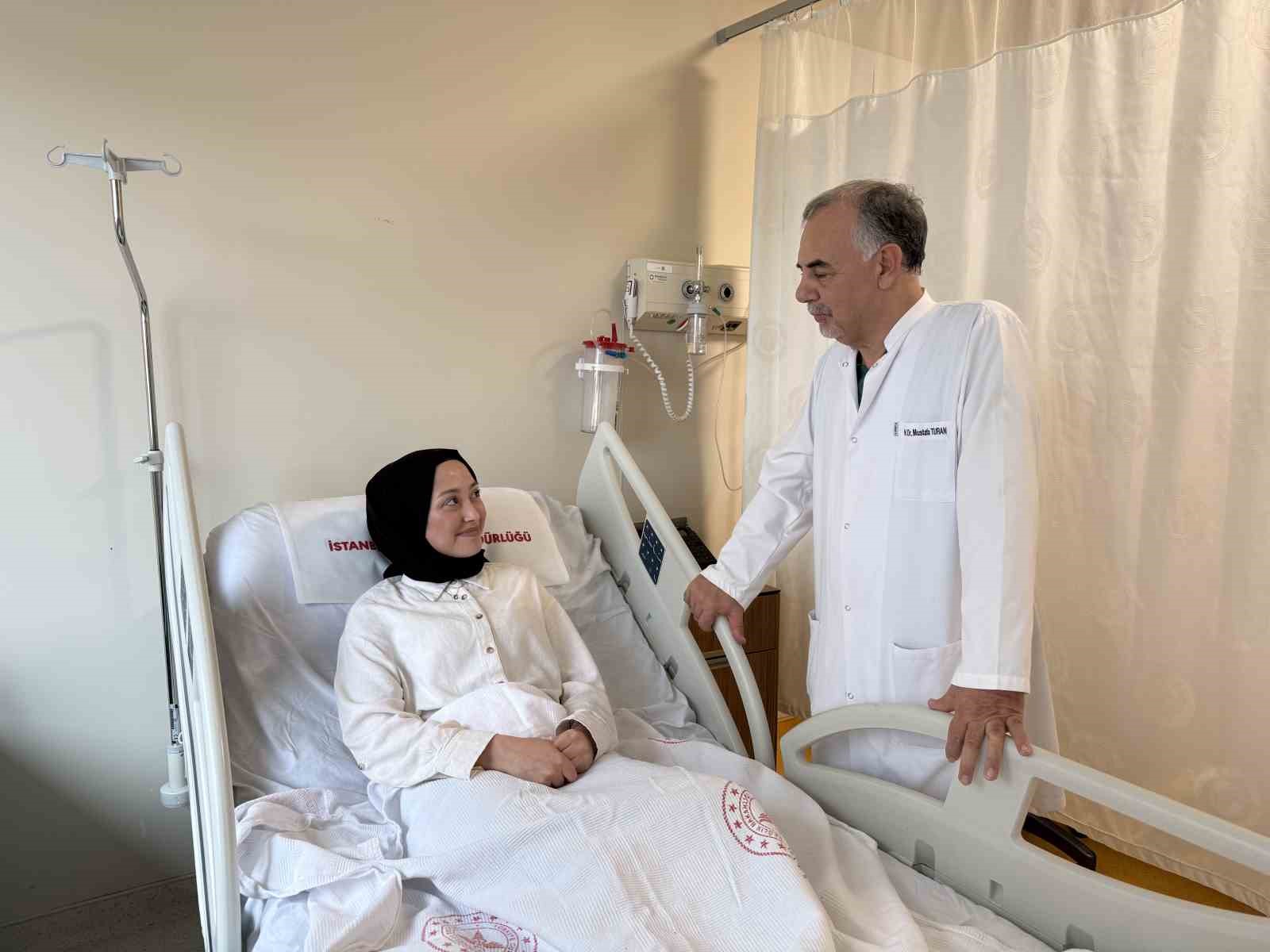 Genç Kadının Vücudu Sıcak Su Torbası Patlaması Sonucu Yüzde 25 Yanıkla Mücadele Ediyor