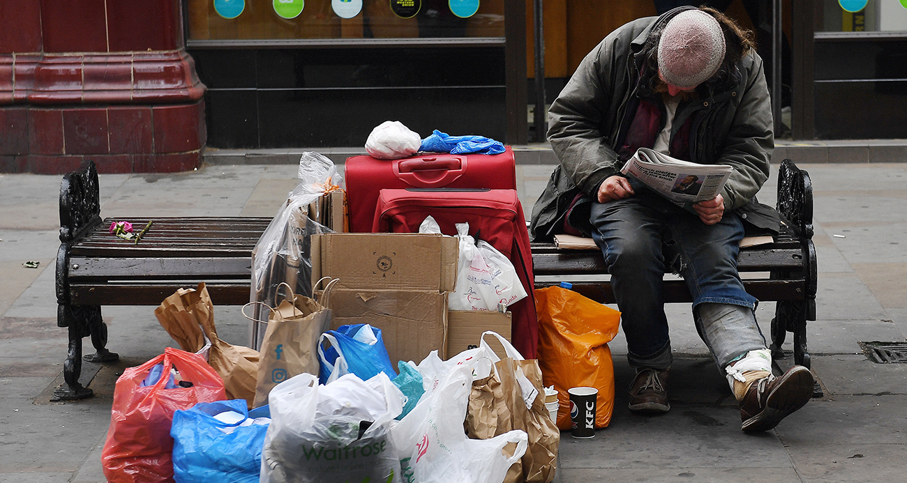 İngiltere’de Evsizlik Krizi: 380 Bin Kişi Evsiz Durumda