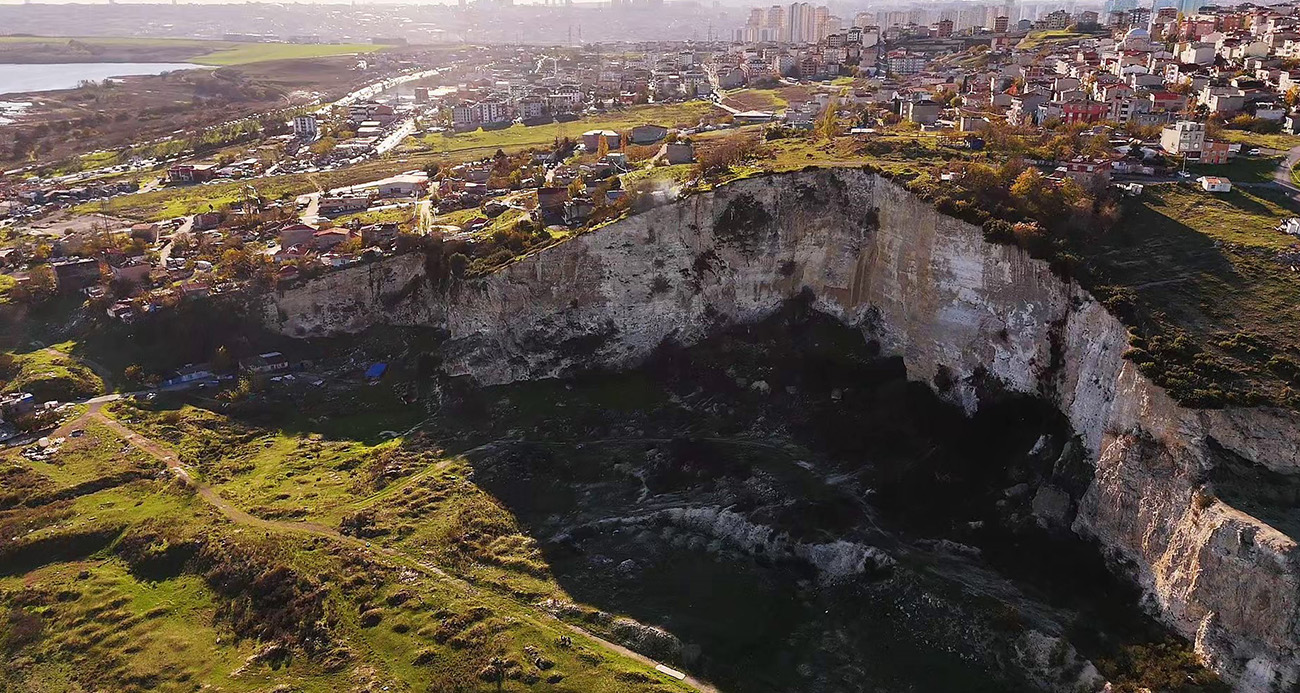 İstanbul Başakşehir’de Uçurum Kenarında Yaşam Mücadelesi