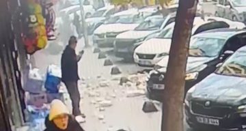 İstanbul Güngören’de Korkutan Balkon Çökmesi: Yayalar Kıl Payı Kurtuldu