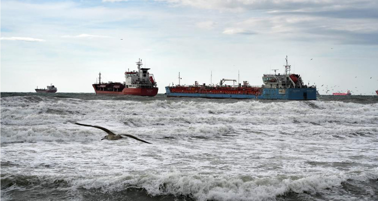İstanbul Küçükçekmece’de Tanker Kurtarma Operasyonu Başarıyla Tamamlandı