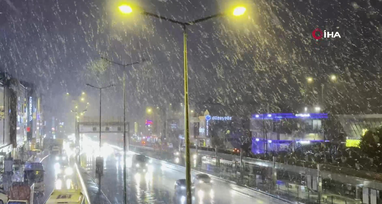 İstanbul’da Kar Yağışı Etkisini Göstermeye Başladı