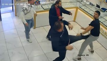 İzmir Menderes’te Kuyumcular Arasında Müşteri Kavgası