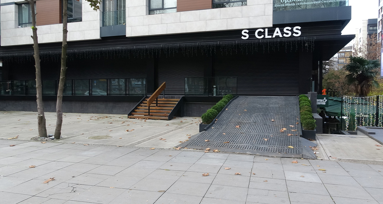 Kadıköy’deki Lüks Oto Galerisinde Büyük Vurgun İddiası