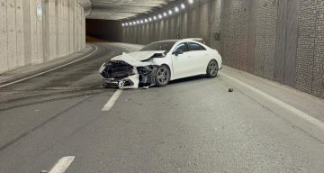 Kayseri’de Alkollü Sürücü Dehşeti: Lüks Araç Duvara Çarptı