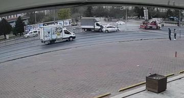 Kayseri’de Trafik Kazası: 3 Yaralı, Durum Ciddi