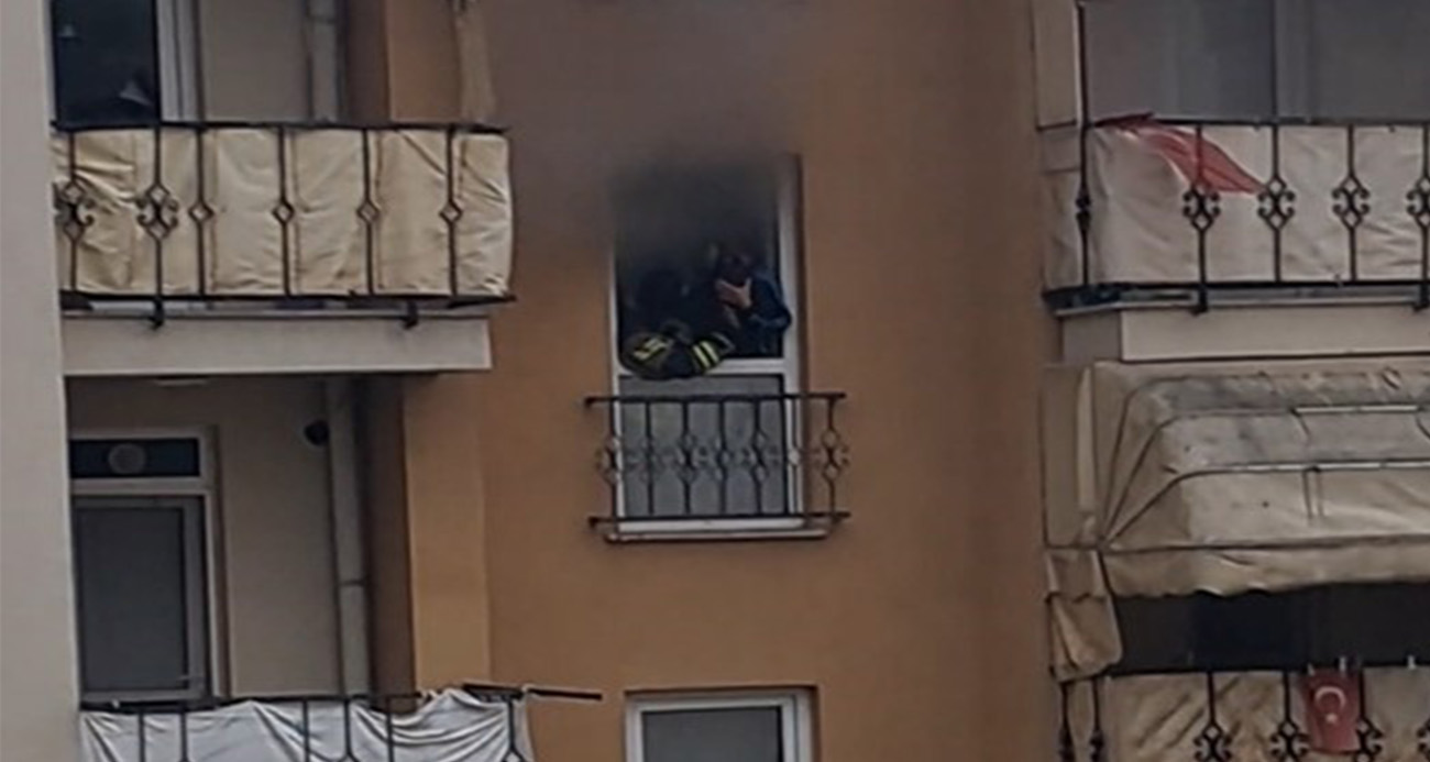 Kocaeli’de Kahraman İtfaiye Eri, Kendi Maskesini Vatandaşa Vererek Hayatını Kurtardı