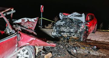 Manisa Demirci’de Ağır Trafik Kazası: Üç Kişilik Aile Hayatını Kaybetti