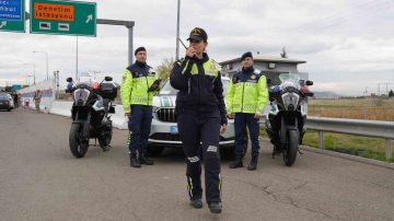 Otoyol Jandarma Timleri Karayollarının Güvenliğini Sağlıyor