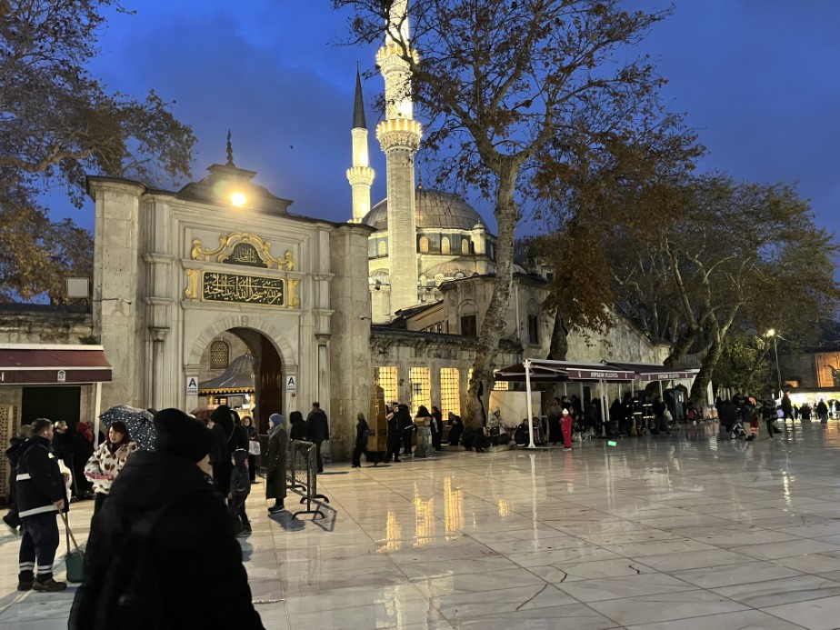 Regaip Kandili Ülke Genelinde Coşkuyla Kutlandı