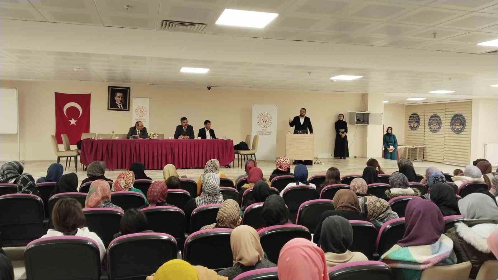 Sivas Cumhuriyet Üniversitesi’nde Özel Kandil Programı Düzenlendi