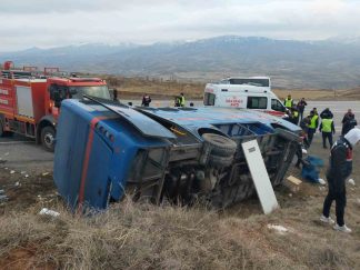 Sivas İmranlı’da Cezaevi Nakil Aracı Kaza Yaptı: 7 Yaralı