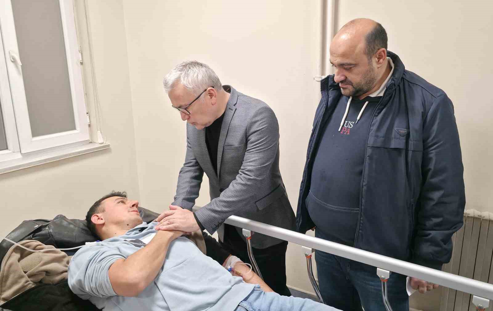 Sivas Zara’da Cezaevi Otobüsü Kazasında Yaralananlar Ziyaret Edildi