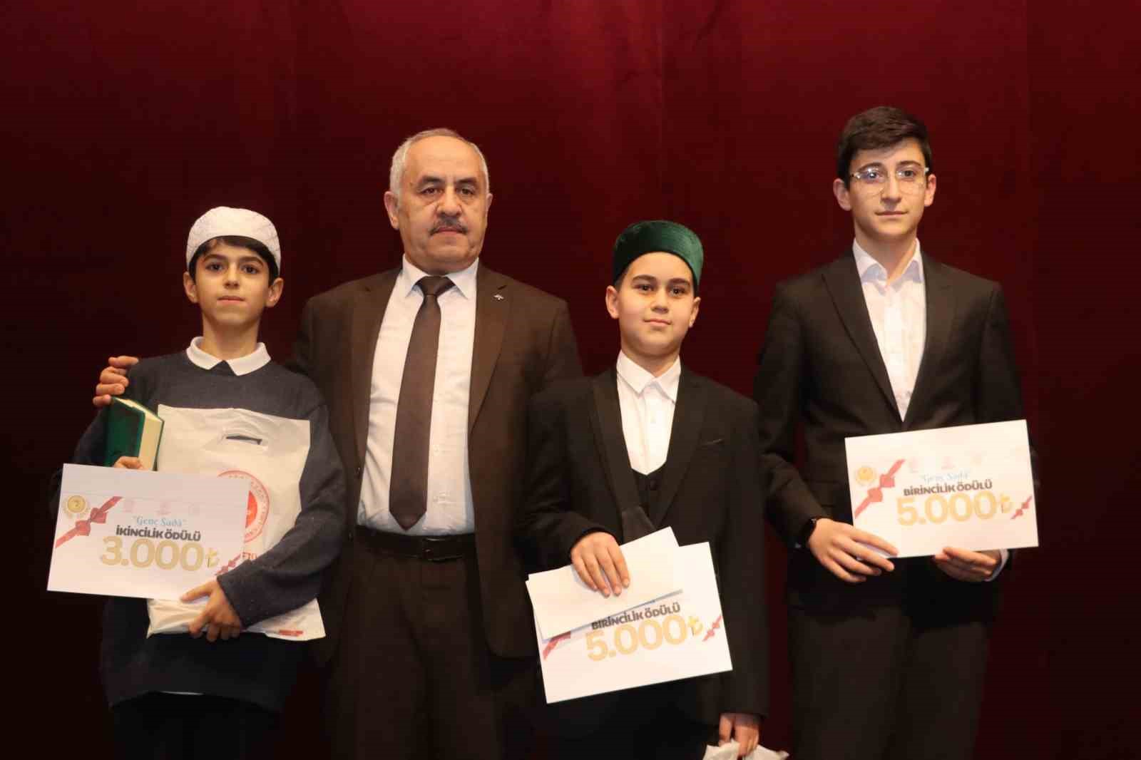 Sivas’ta Gençler Kur’an-ı Kerim’i Güzel Okumak İçin Yarıştı