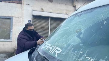 Sivas’ta Kış Çalışmaları Başladı: Vatandaşlar Buzla Mücadele Ediyor