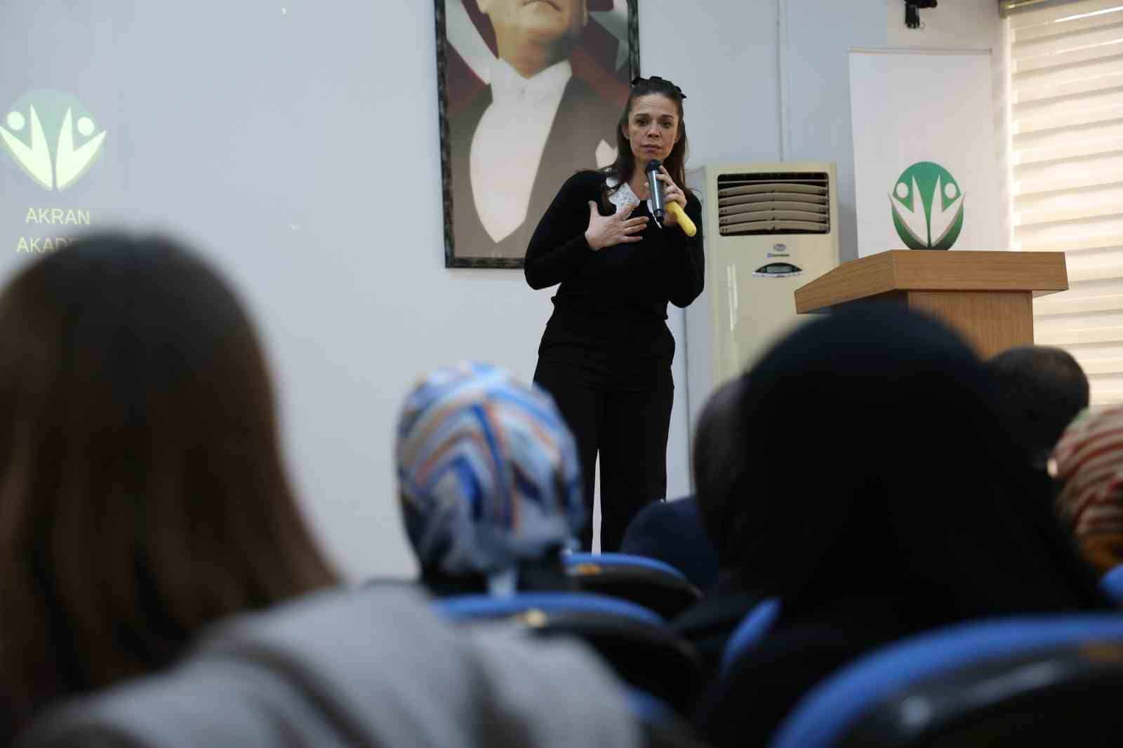 Sivas’ta Otizm Farkındalığı Artıyor: Yazar Espina Hande Ayas’tan Önemli Bilgiler