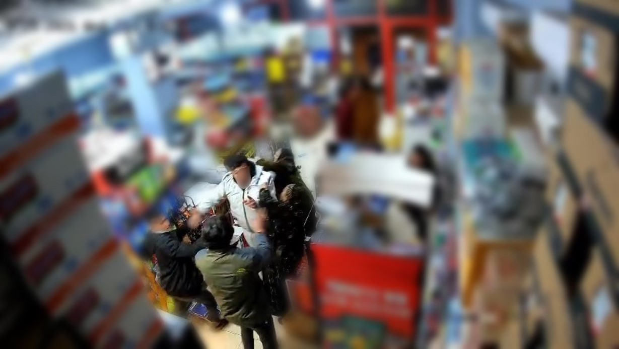 Adana’da Market Kavgası: İki Kardeş Arasında Gergin Anlar