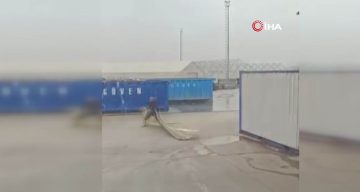 Ambarlı Limanı’nda Fırtına Konteynerleri Savurdu