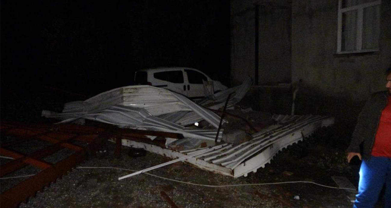 Antalya Manavgat’ta Hortum Felaketi: Hasar ve Yaralanmalar