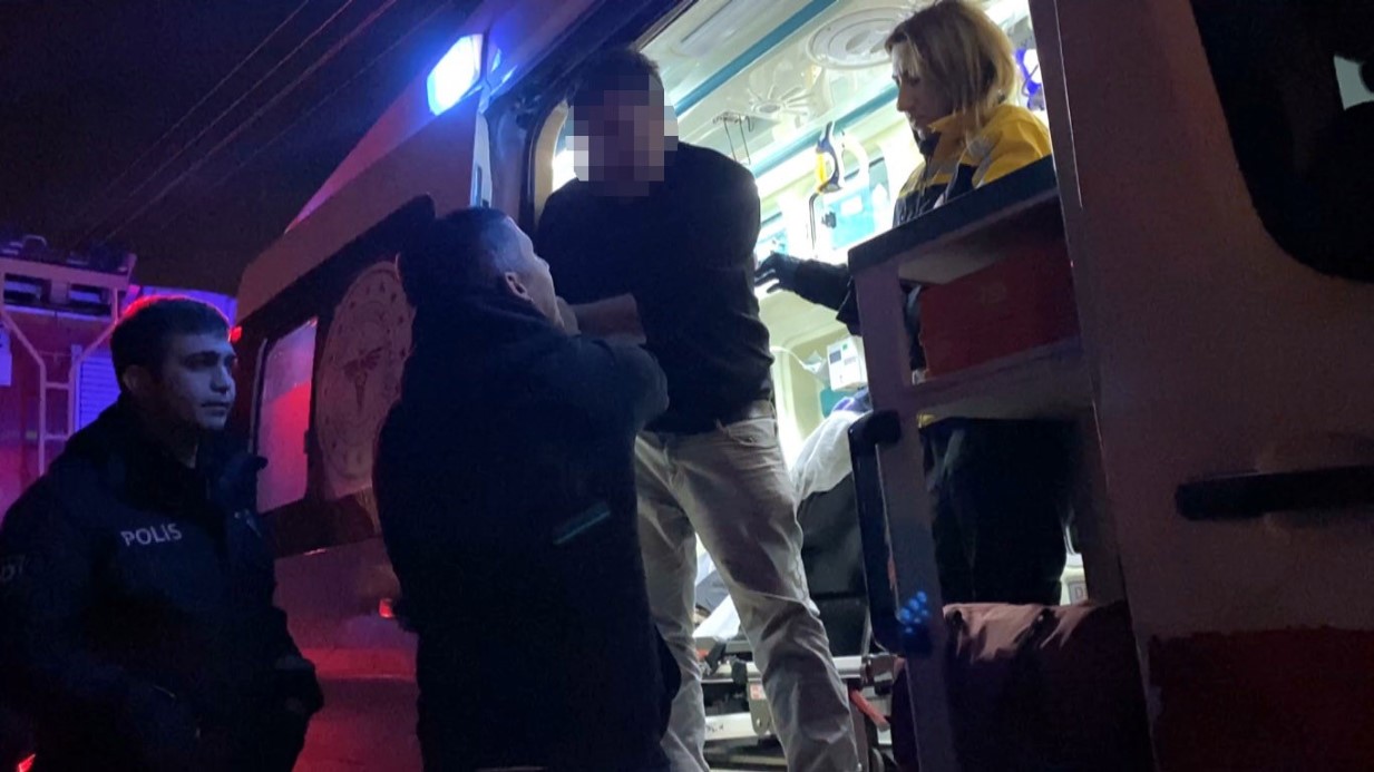 Antalya’da Alkollü Sürücü Polis Ekiplerinden Yardım Talep Etti