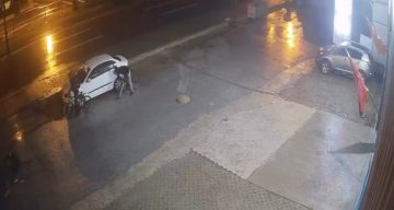 Bisikletli Vandallar Şehirde Terör Estirdi: Araçlara ve Kamusal Alanlara Zarar Verildi