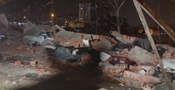 Bursa’da Lodos Nedeniyle Çöken Duvar, Park Halindeki 10 Aracı Hasara Uğrattı