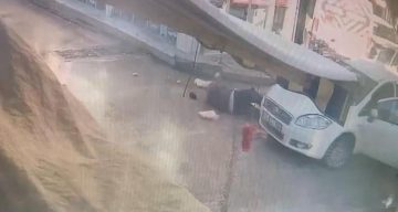 Bursa’da Yaşlı Adam Alışveriş Sonrası Trajik Kazada Yaralandı