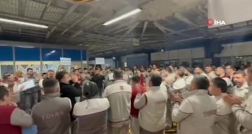 Bursa’daki Tofaş Fabrikasında Grev Başladı: İşçi Hakları İçin Büyük Eylem