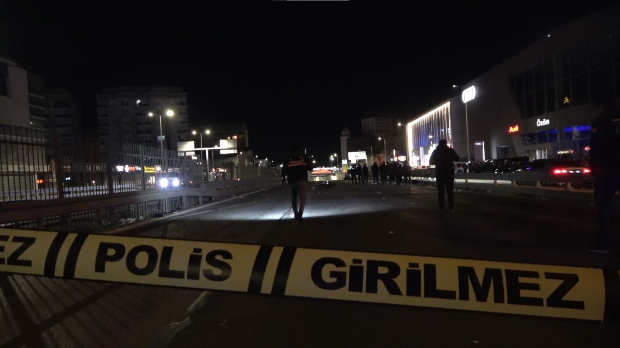 Çekmeköy’de Kuryeye Ölümcül Çarpma: Makas Atan Sürücü Aranıyor