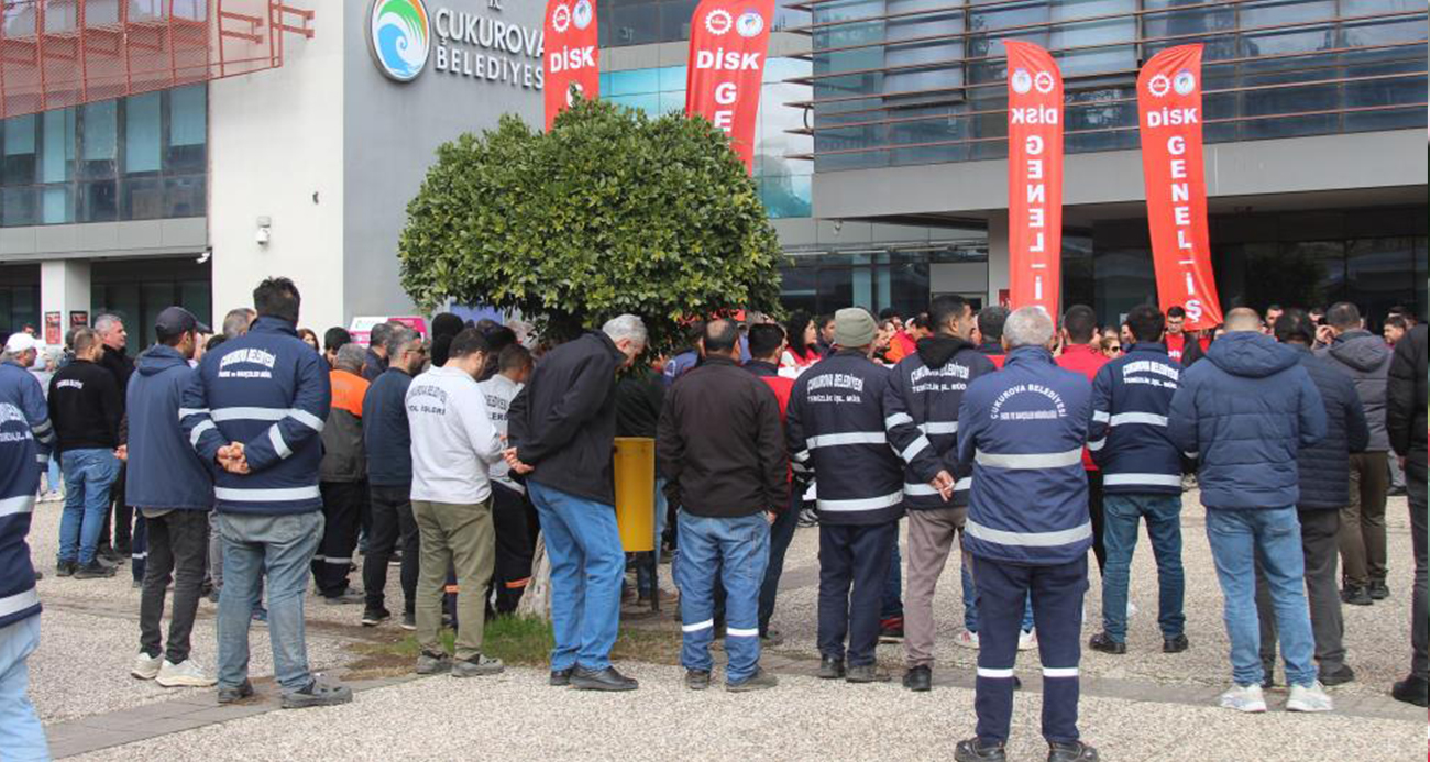 Çukurova Belediyesi İşçileri Alacakları İçin Eylem Düzenledi