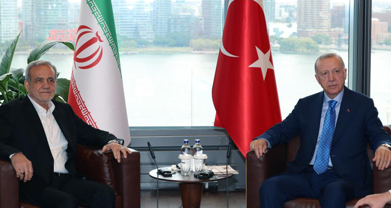 Cumhurbaşkanı Erdoğan, İran Cumhurbaşkanı Pezeşkiyan ile Stratejik Görüşme Yaptı