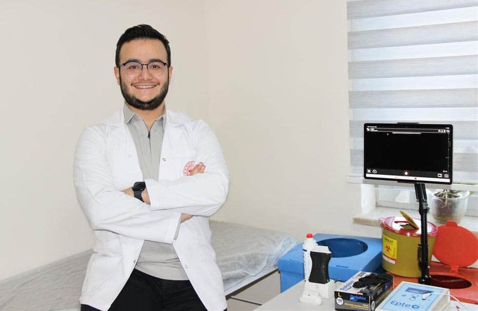 Dijital Alışkanlıklar ve Yanlış Duruş Boyun Sağlığını Tehdit Ediyor